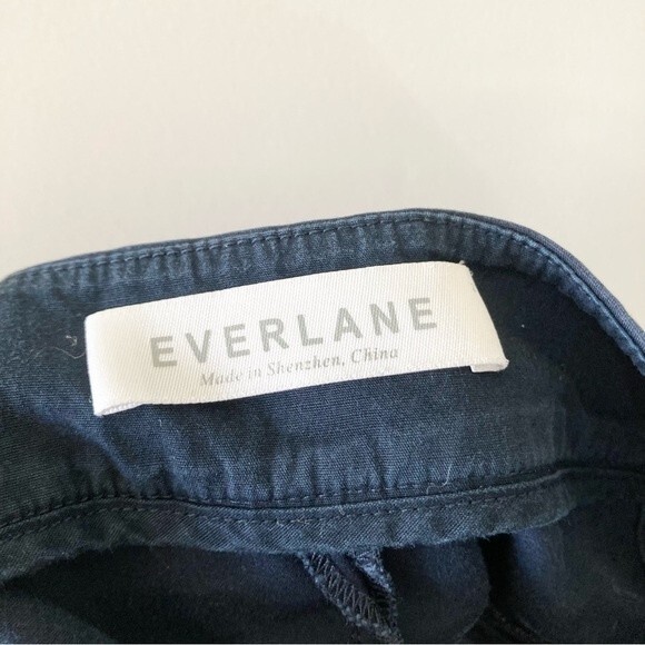 EVERLANE Navy‎ The Pleated Shorts 2 - Picture 3 of 5